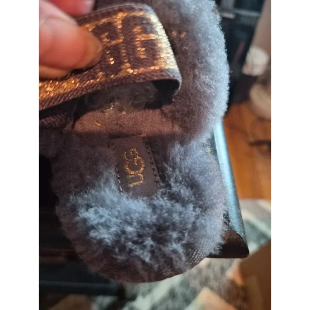 UGG Fluff Yeah Gray Fur Slide Children's Comfort Slippers Size 6